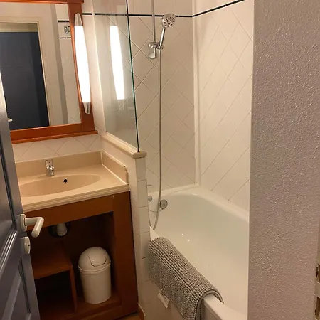 Apartment Spacieux Renove Et Piscine Chauffee 1chambre 4 Personnes - - Piscine - Vue Sur Le Golf