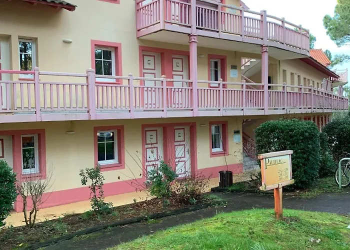 T2 1chambre 4-5 Personnes - Piscine Chauffée - Vue Sur Le Golf